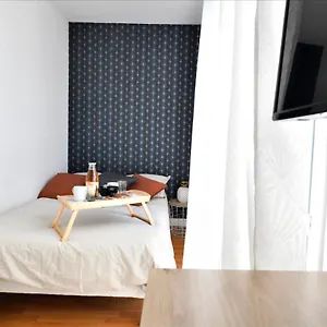 1 Privée Avec Balcons Et Communs à Partager Séjour chez l'habitant